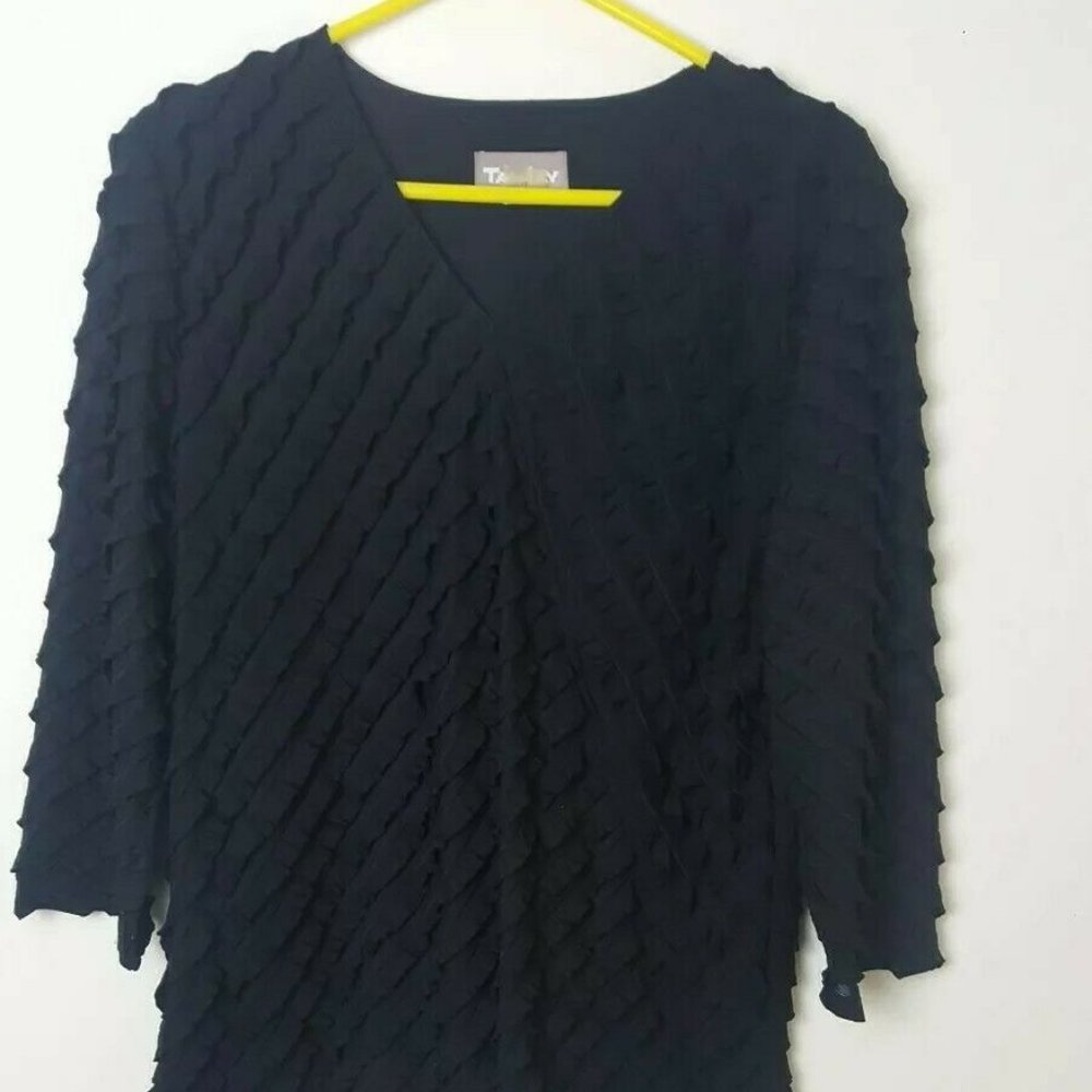 Tan Jay Blouse Woman’s 1X Black Shirt Blouse